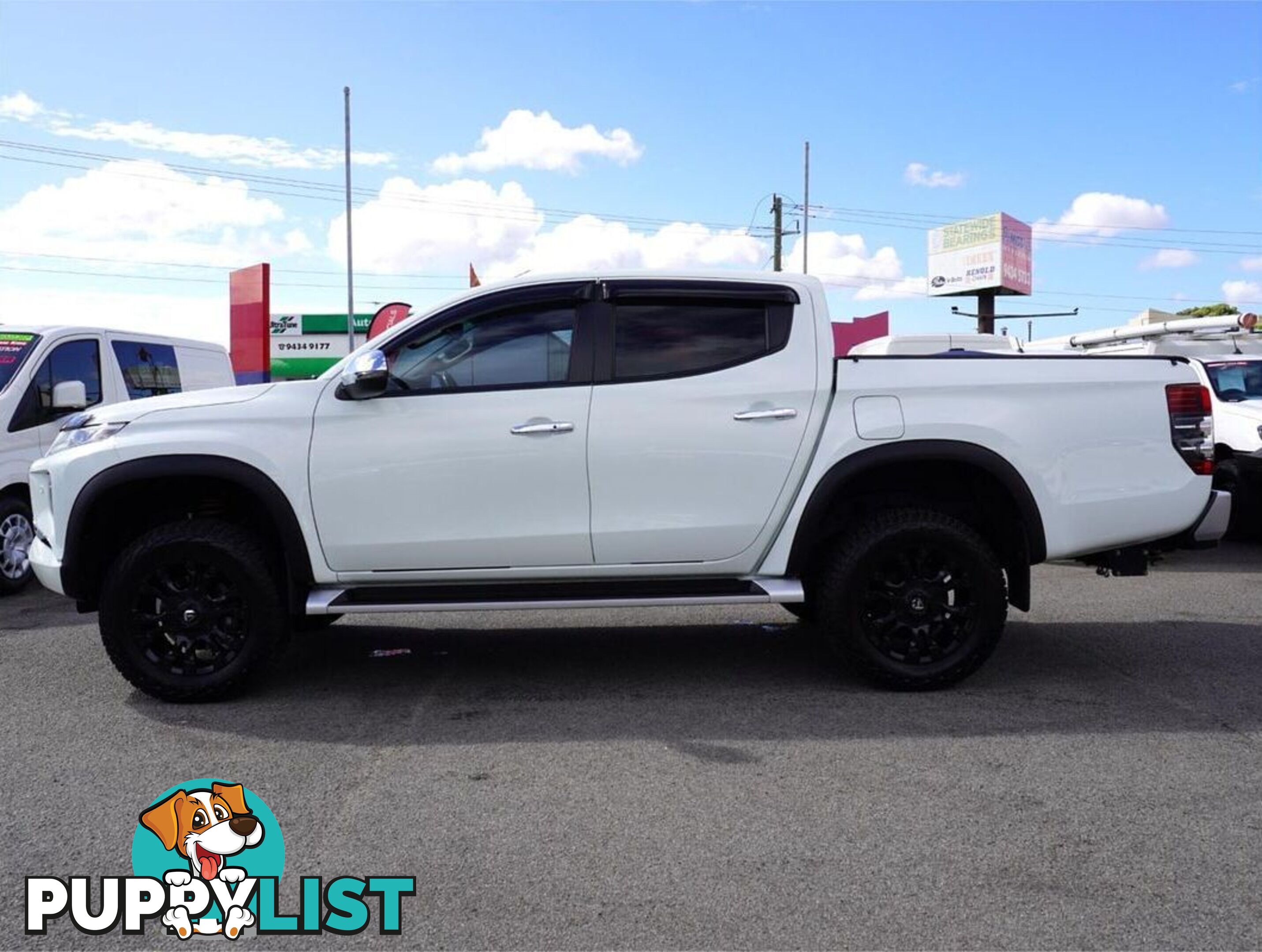 2021 MITSUBISHI TRITON  MR 