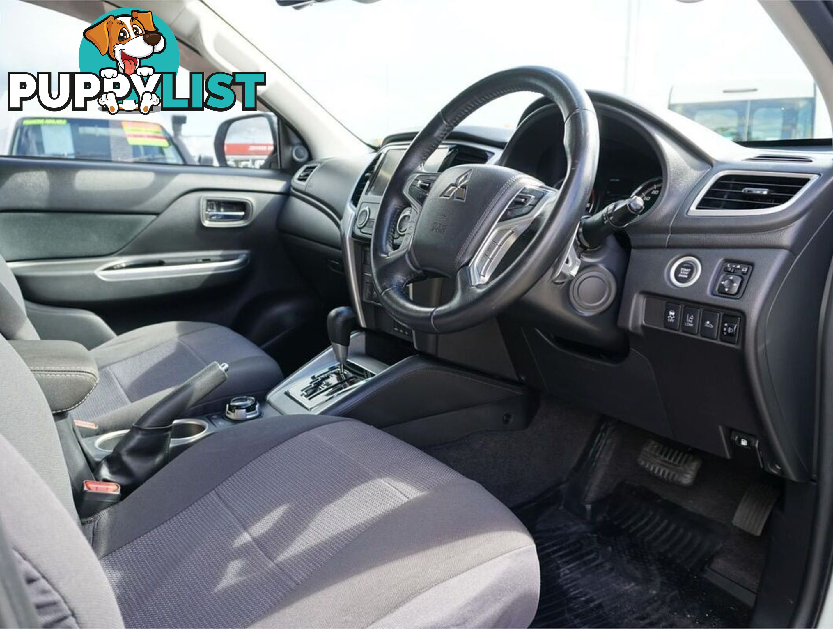 2021 MITSUBISHI TRITON  MR 