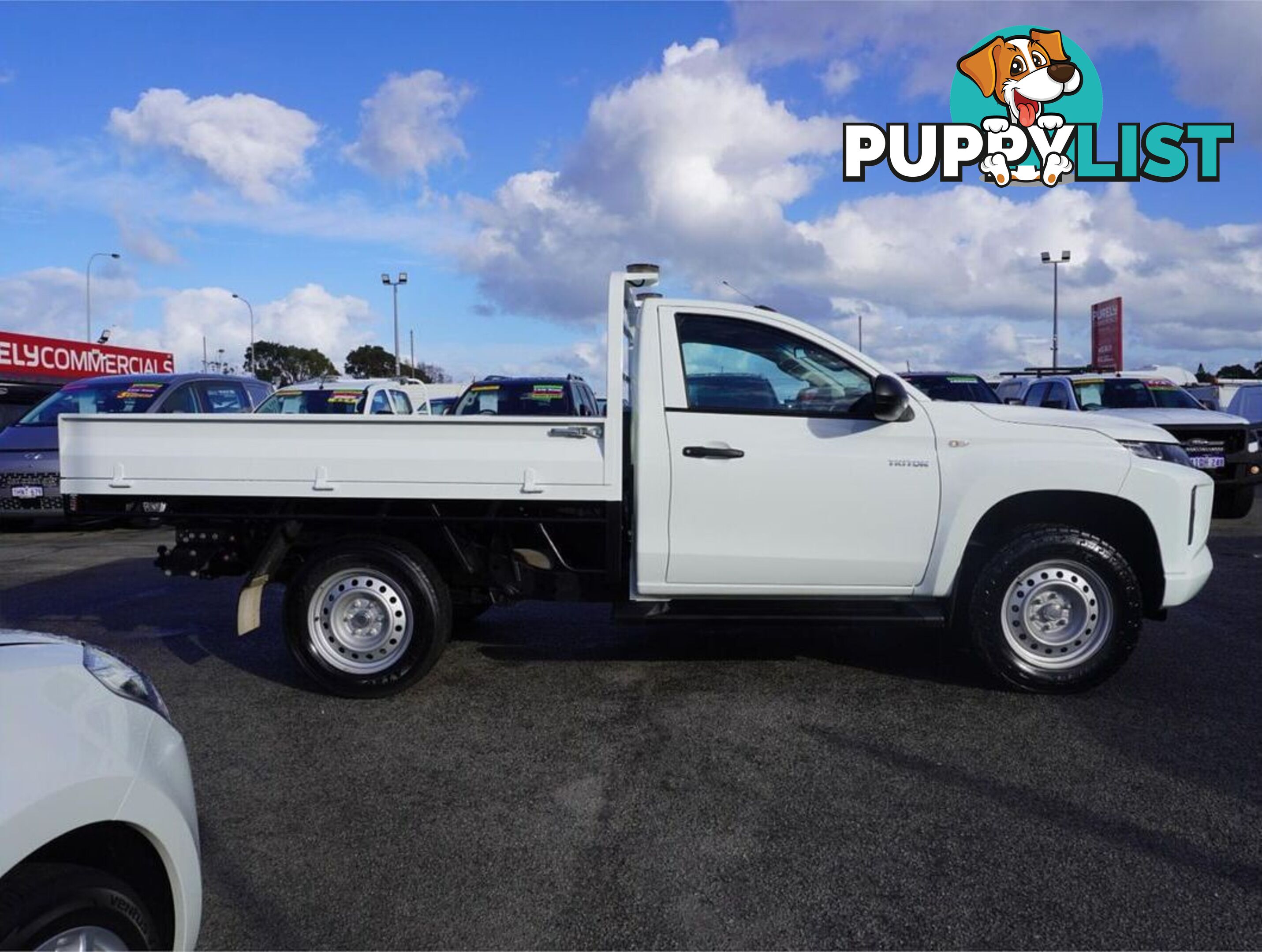 2022 MITSUBISHI TRITON  MR 