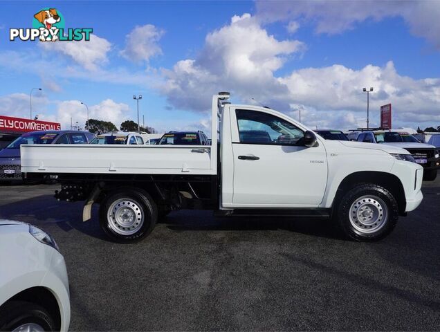 2022 MITSUBISHI TRITON  MR 