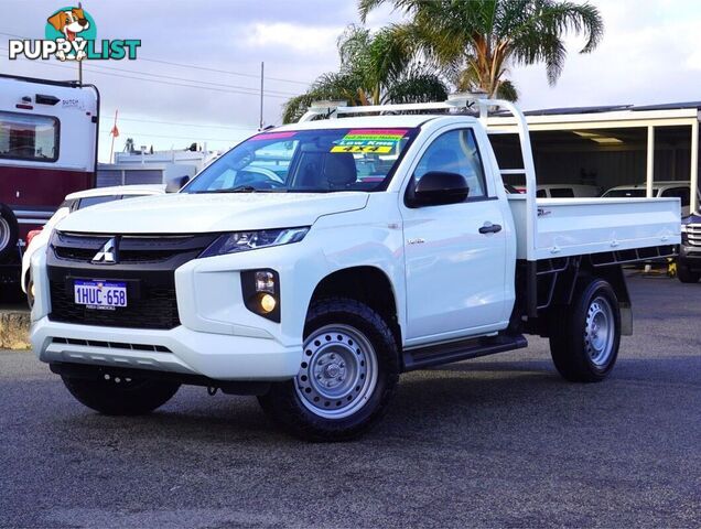 2022 MITSUBISHI TRITON  MR 