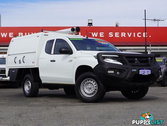 2021 MITSUBISHI TRITON  MR 