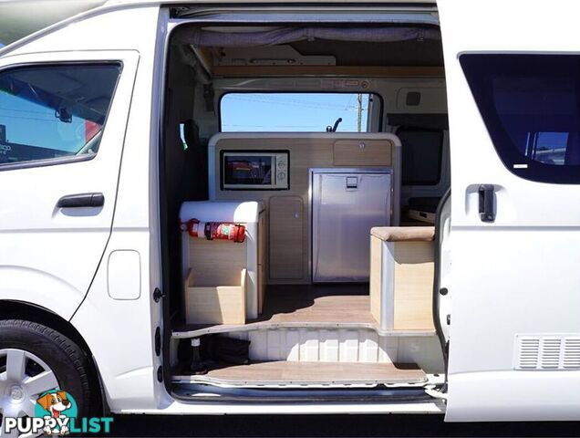 2018 TOYOTA HIACE  TRH221R 