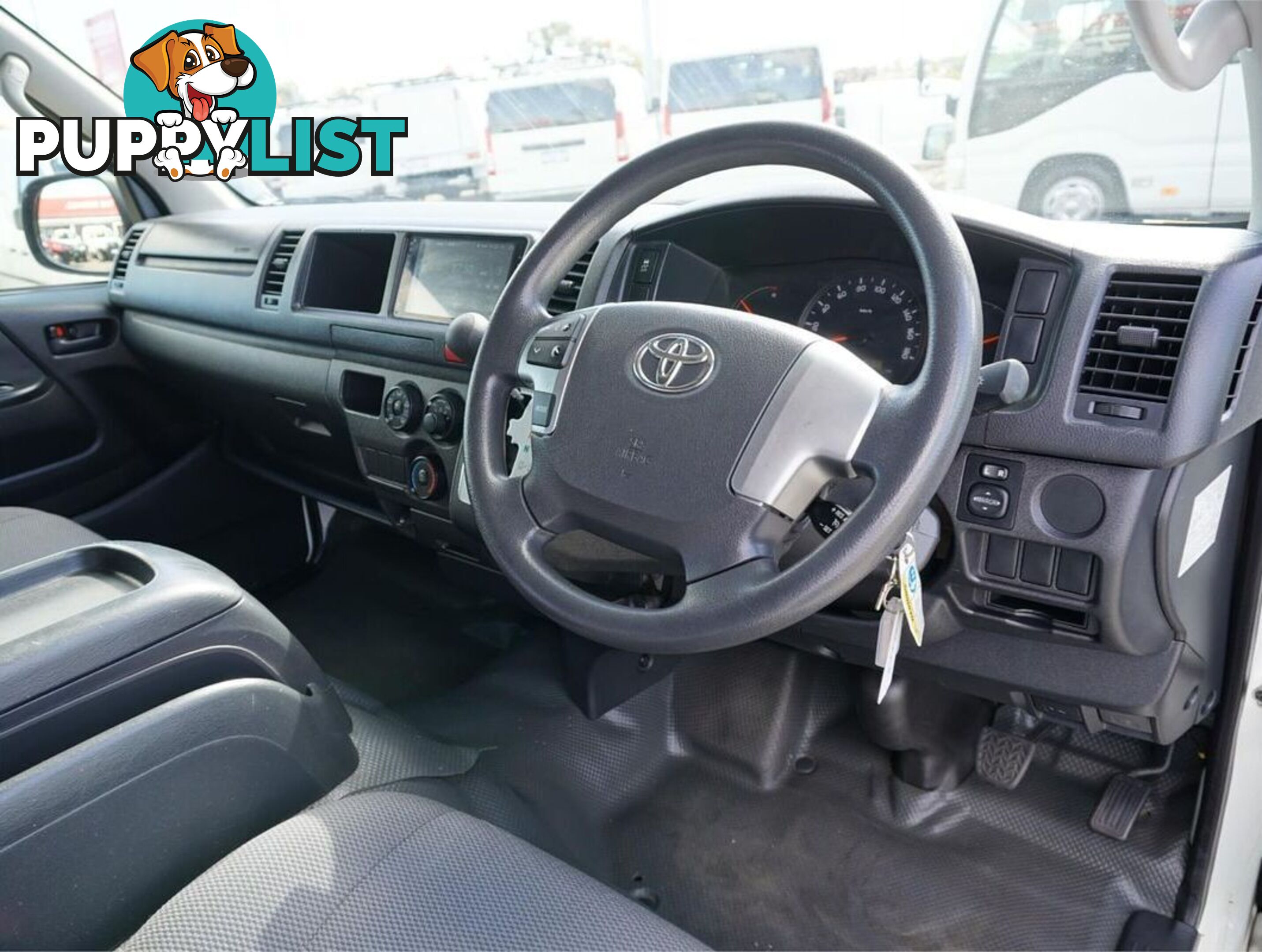 2018 TOYOTA HIACE  TRH221R 