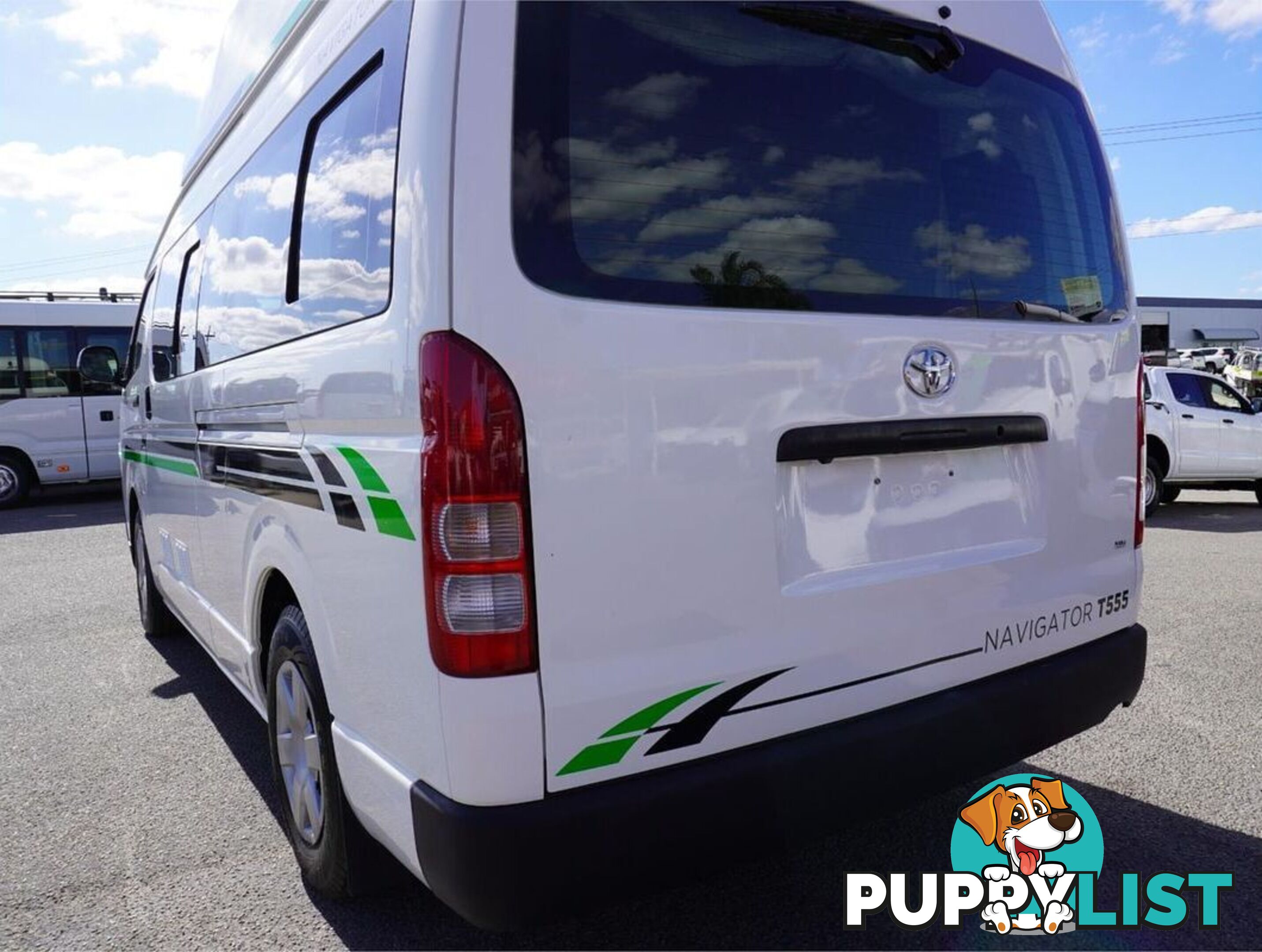2018 TOYOTA HIACE  TRH221R 