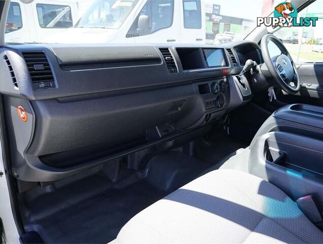 2018 TOYOTA HIACE  TRH221R 