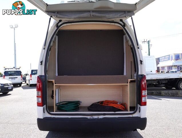 2018 TOYOTA HIACE  TRH221R 
