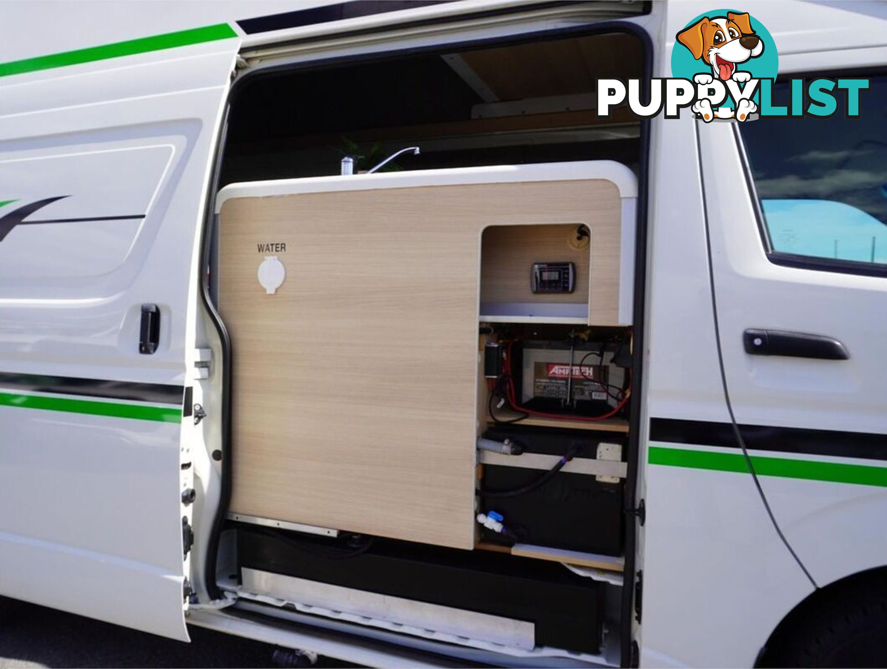 2018 TOYOTA HIACE  TRH221R 