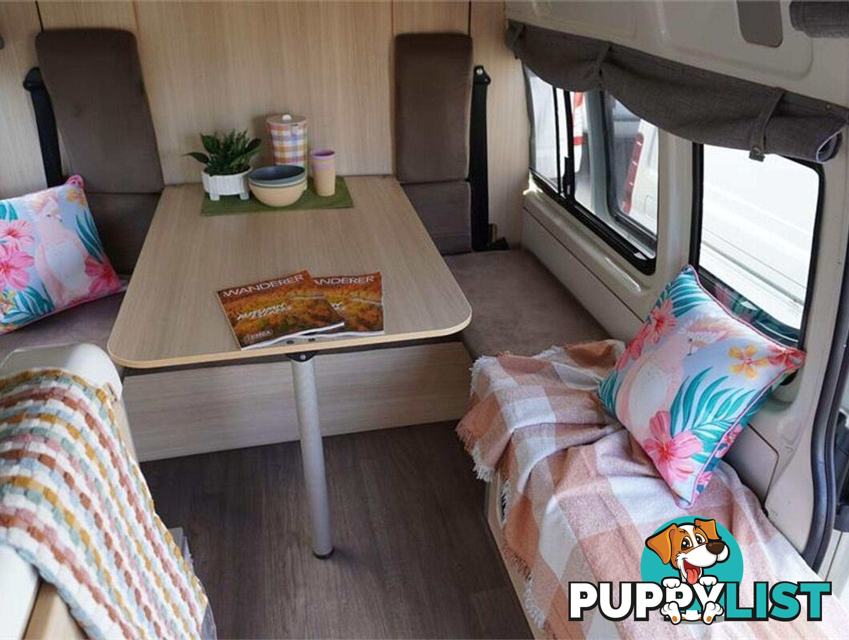 2018 TOYOTA HIACE  TRH221R 