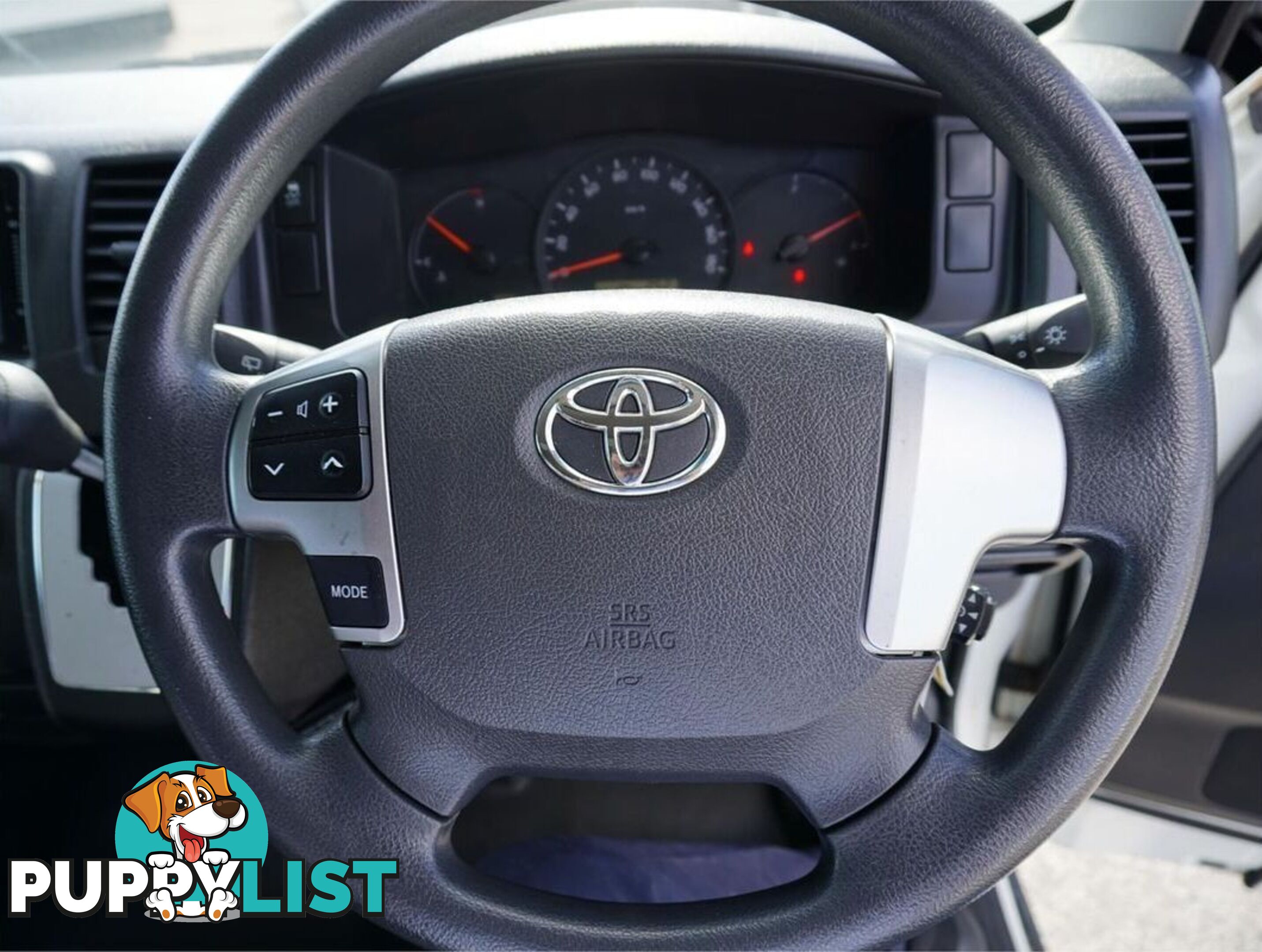 2018 TOYOTA HIACE  TRH221R 