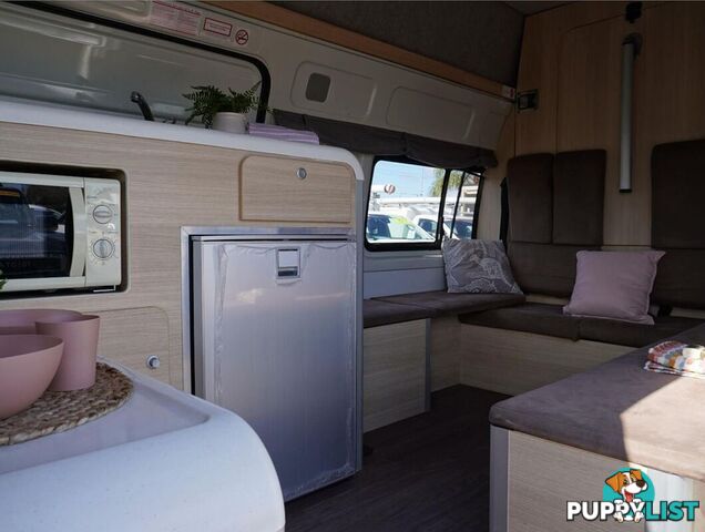 2018 TOYOTA HIACE  TRH221R 