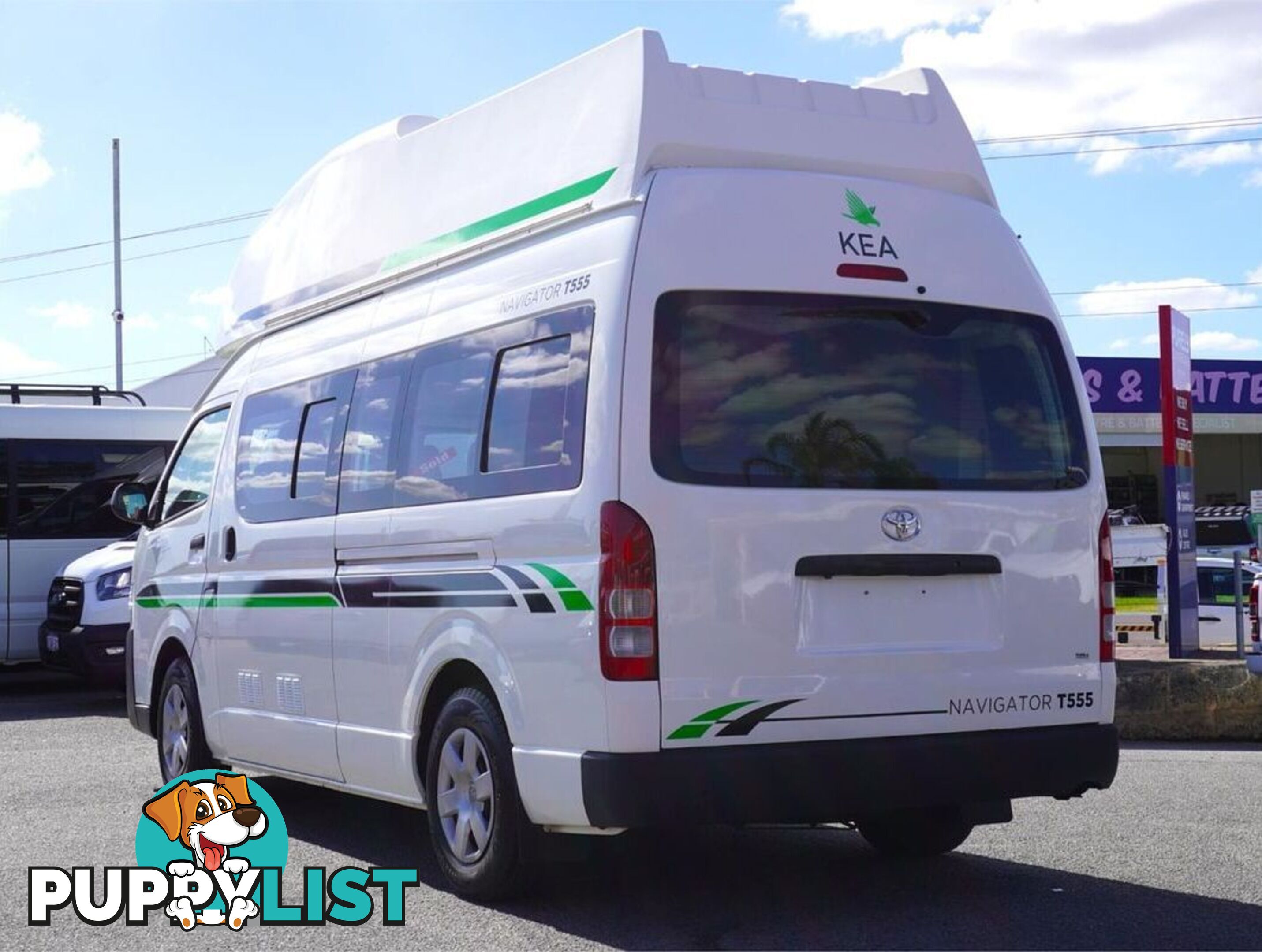 2018 TOYOTA HIACE  TRH221R 