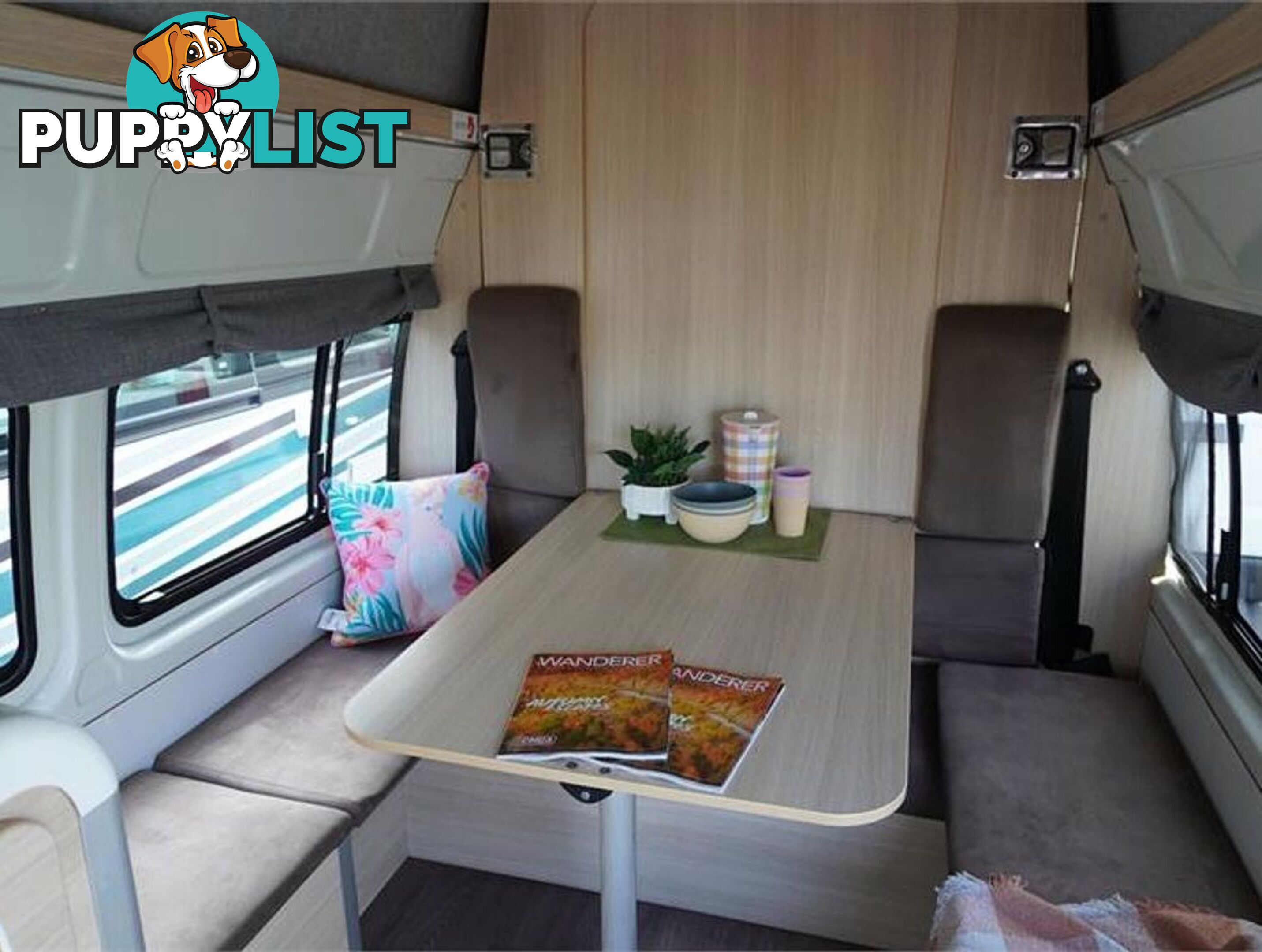 2018 TOYOTA HIACE  TRH221R 