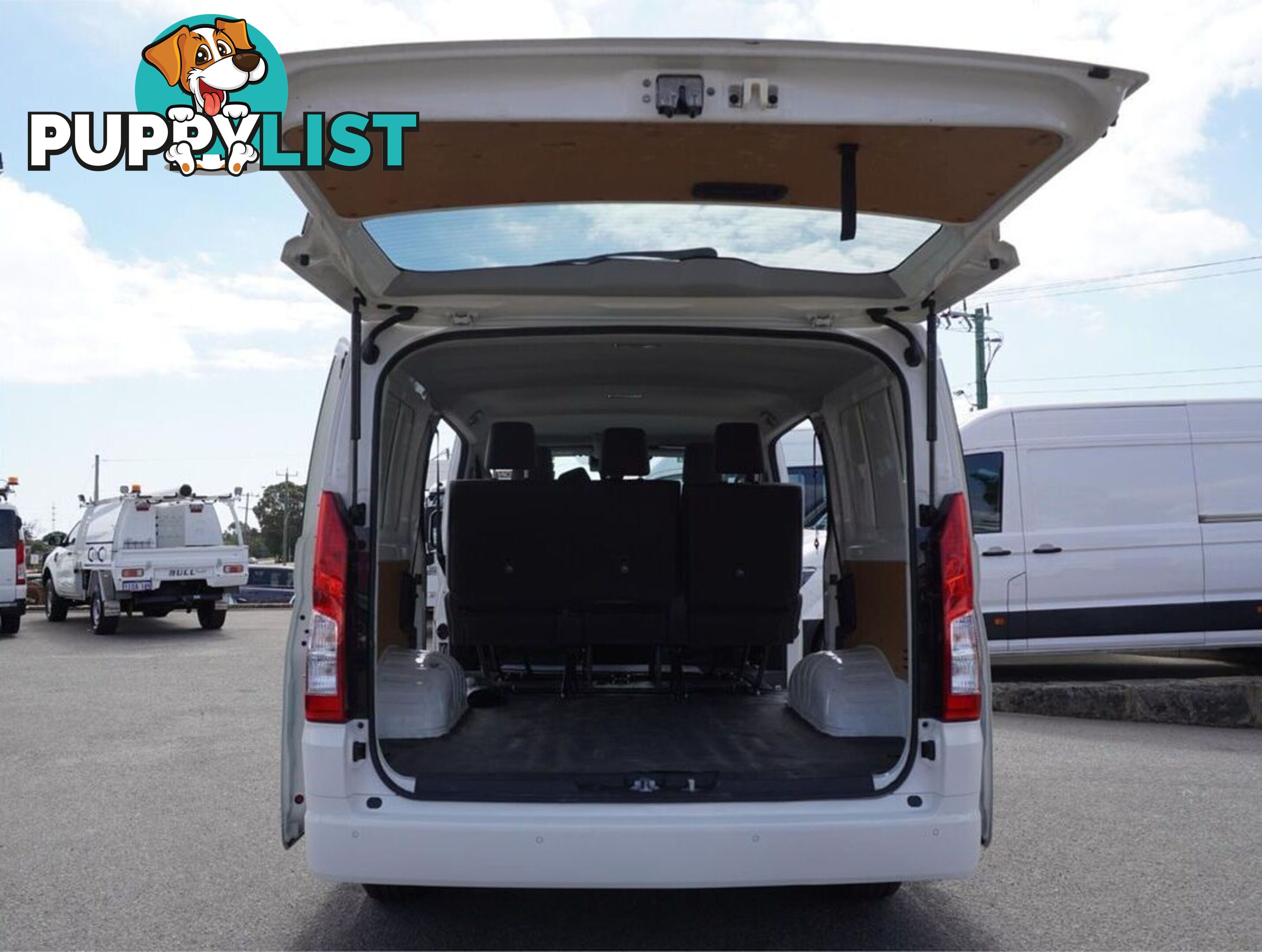 2021 TOYOTA HIACE  GDH300R 