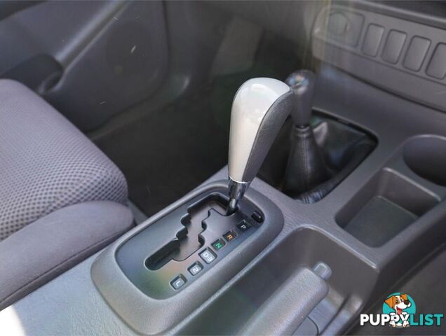 2013 TOYOTA HILUX  KUN26R 