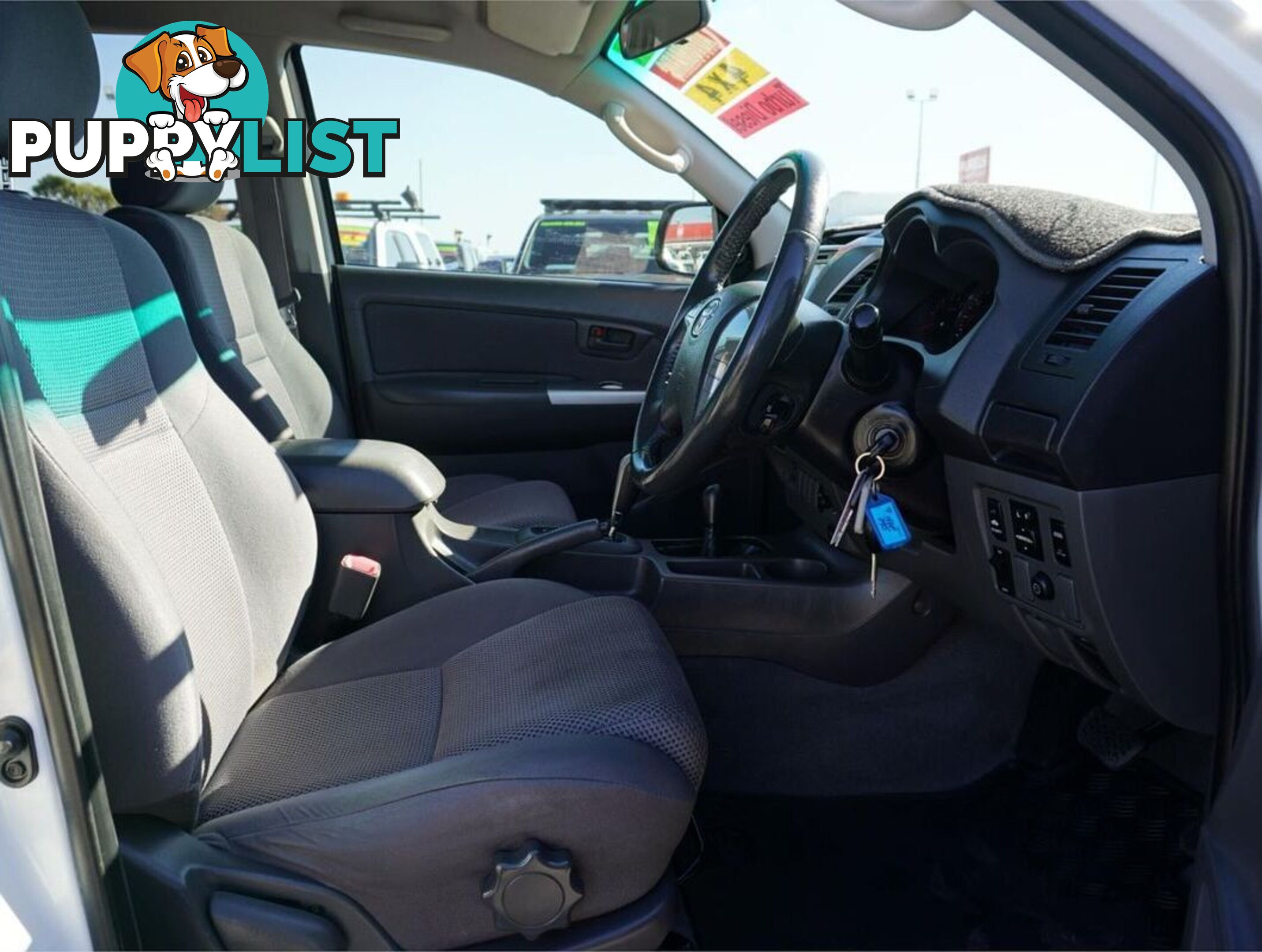 2013 TOYOTA HILUX  KUN26R 