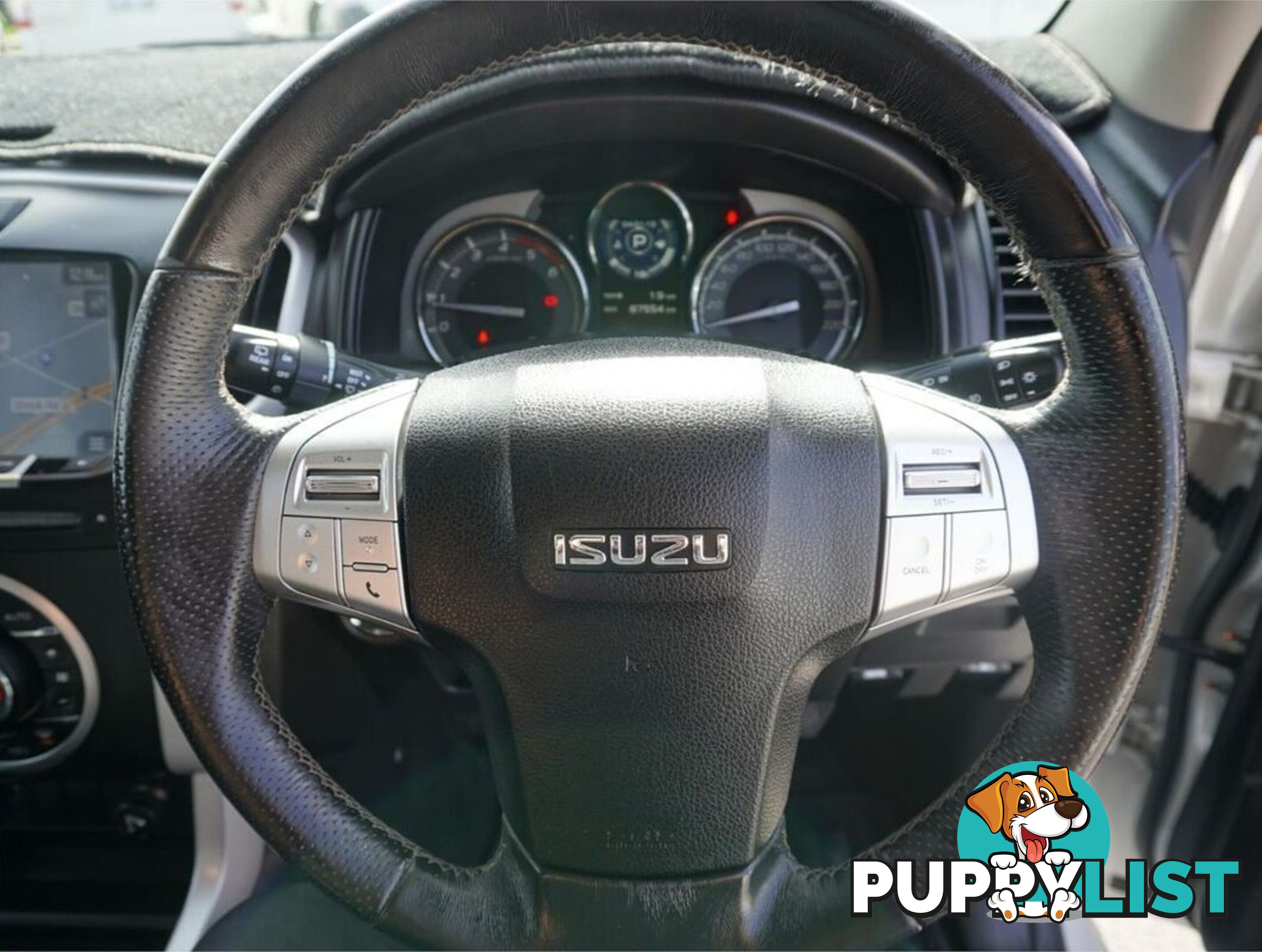 2017 ISUZU MU-X   