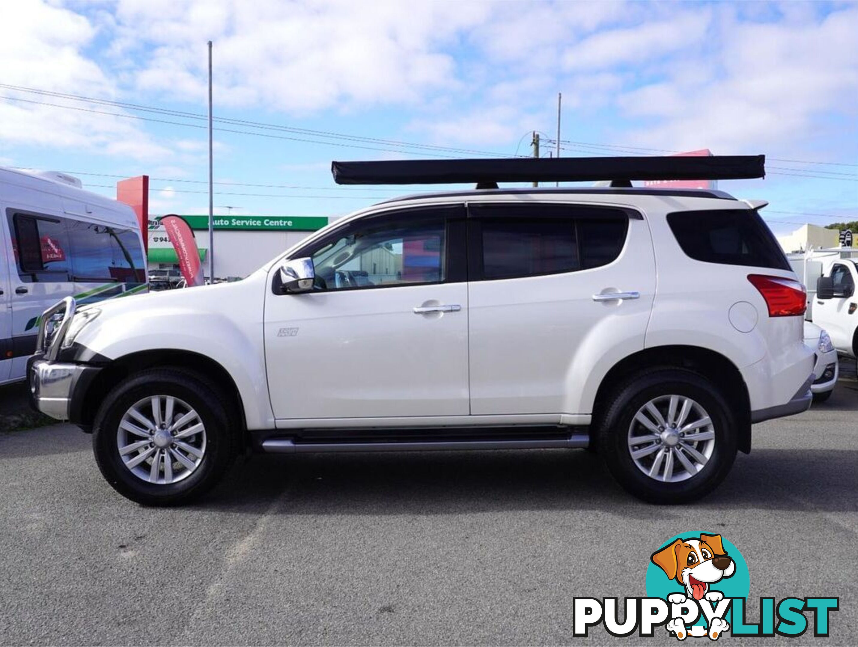 2017 ISUZU MU-X   