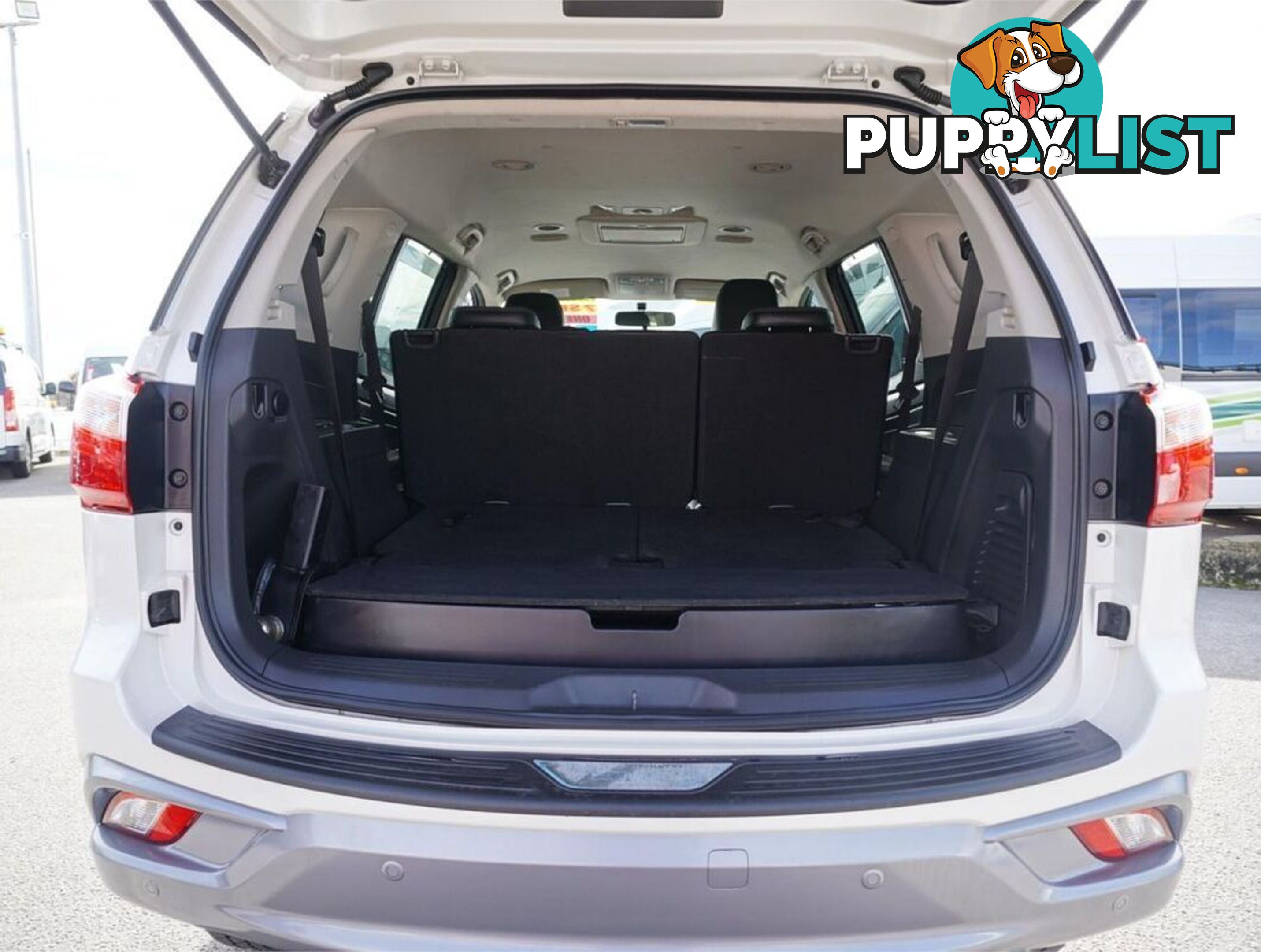 2017 ISUZU MU-X   