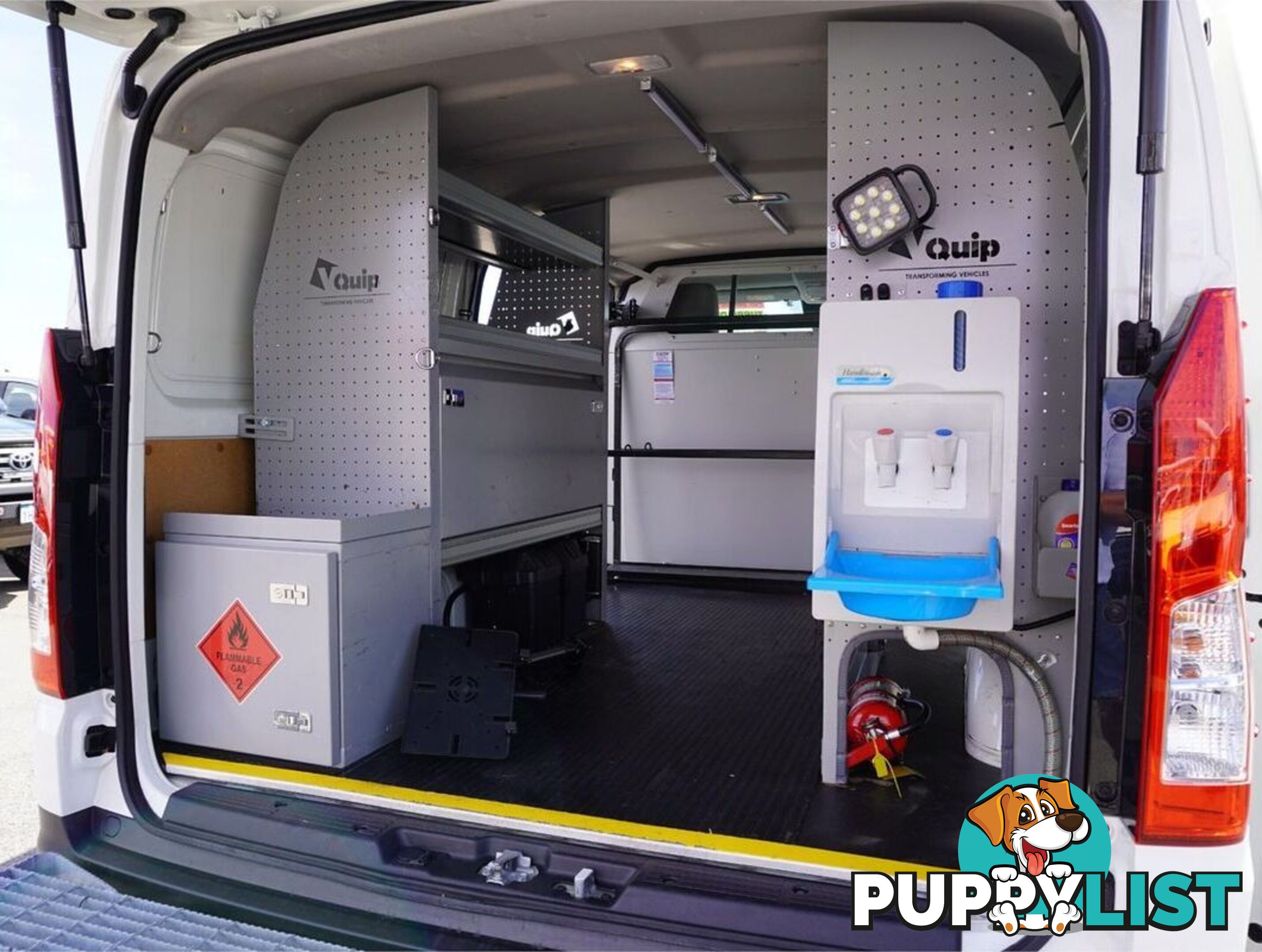 2019 TOYOTA HIACE  GDH300R 