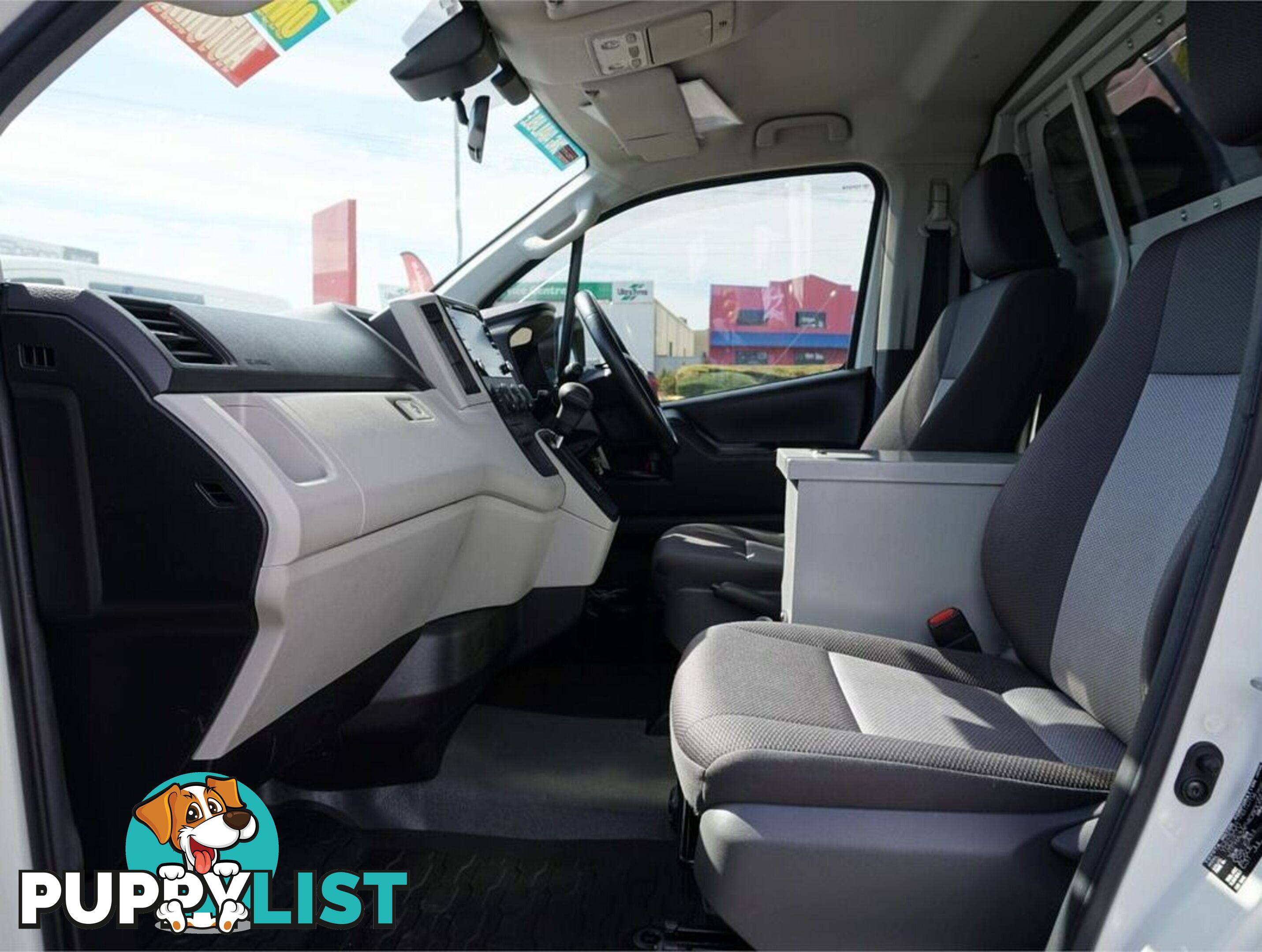 2019 TOYOTA HIACE  GDH300R 