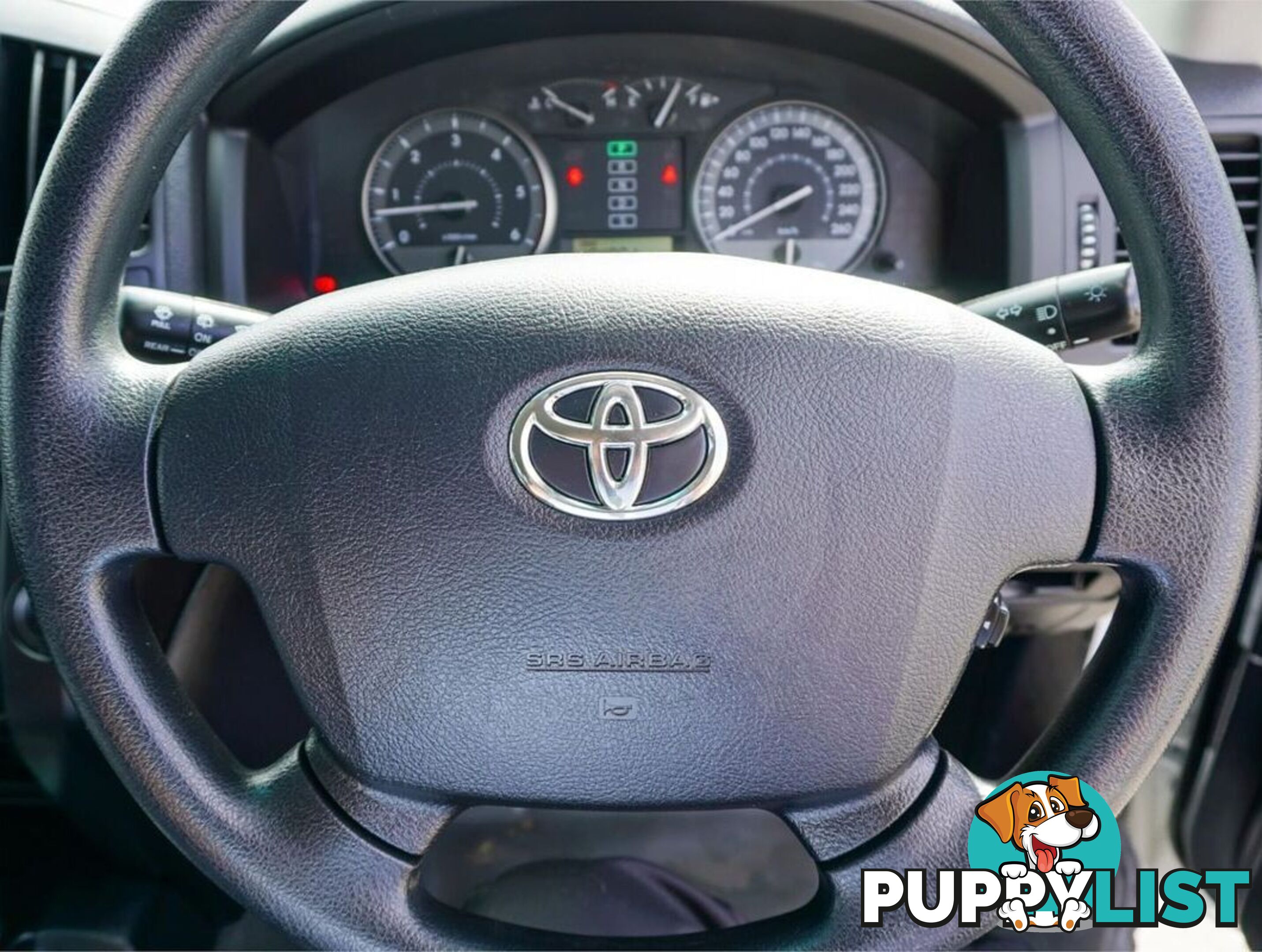 2018 TOYOTA LANDCRUISER  VDJ200R 