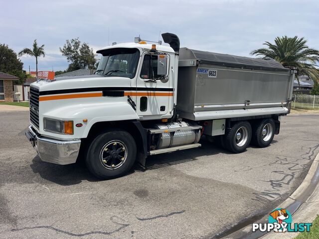 1998 Mack CH Fleet-Liner Tipper Truck