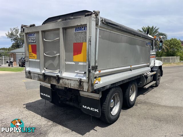 1998 Mack CH Fleet-Liner Tipper Truck
