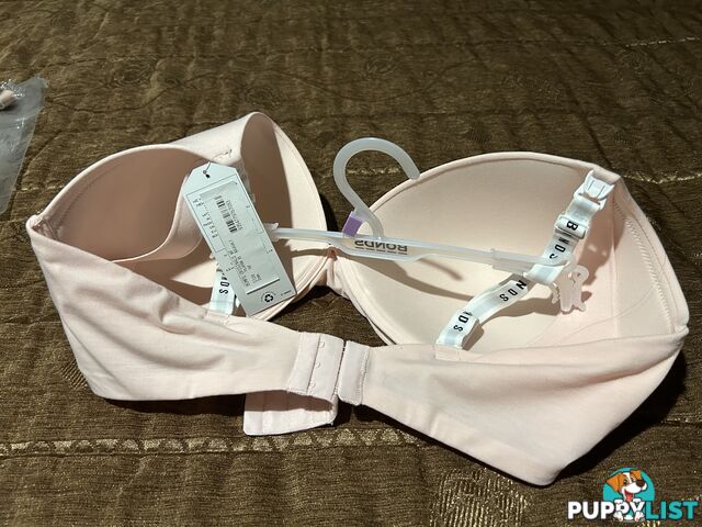 Ladies brand-new assorted bras size 16 F x 3