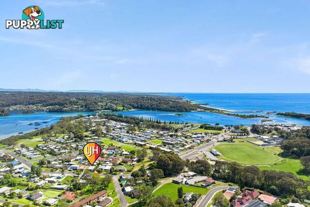 28 Mcmillan Road NAROOMA NSW 2546