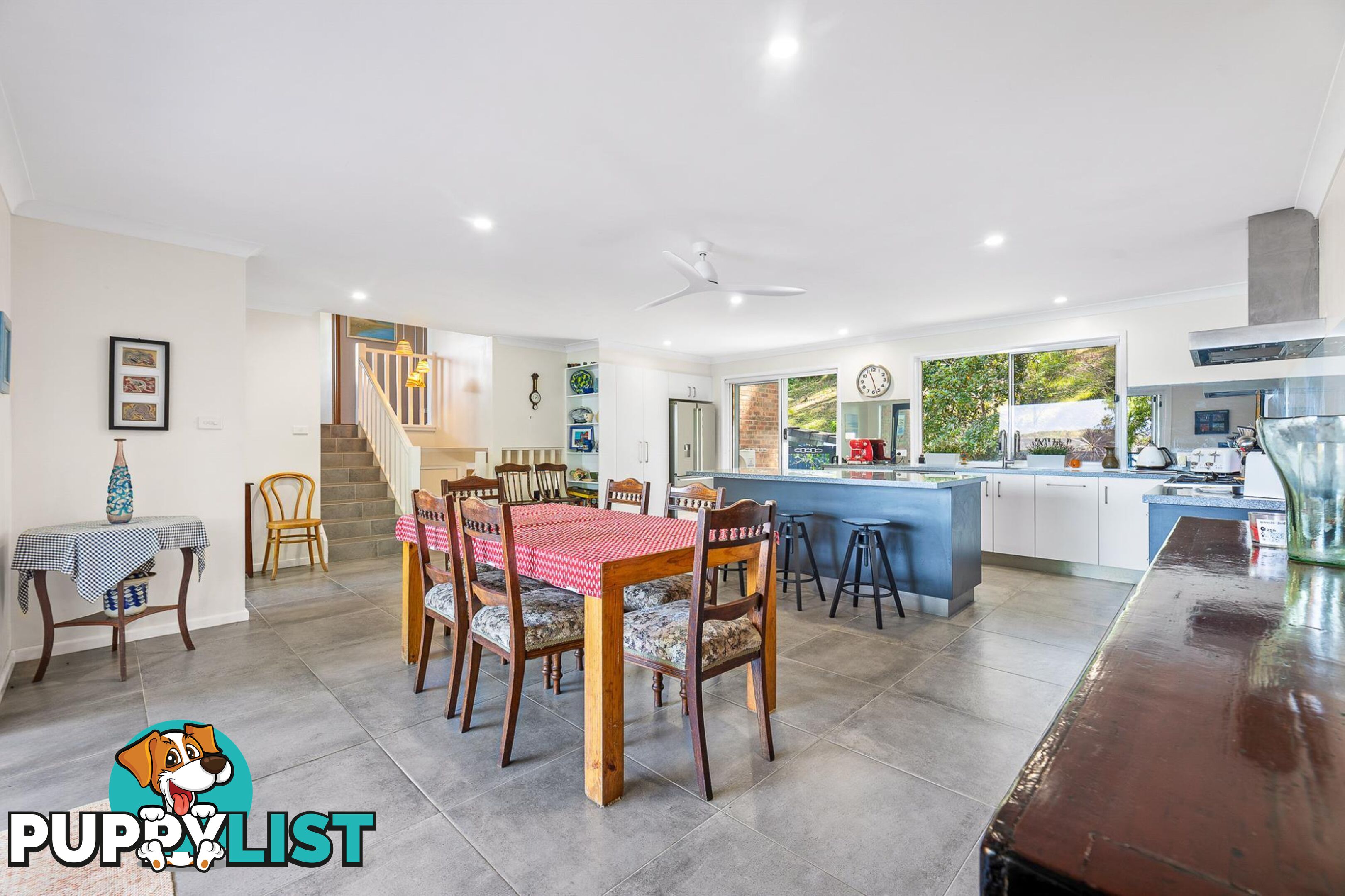 8 Riverview Road NORTH NAROOMA NSW 2546