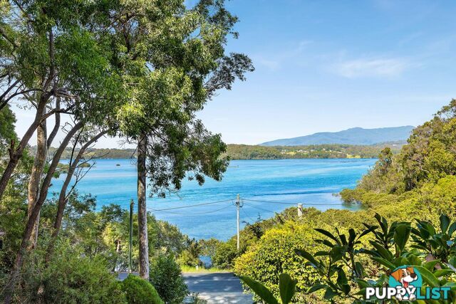 8 Riverview Road NORTH NAROOMA NSW 2546