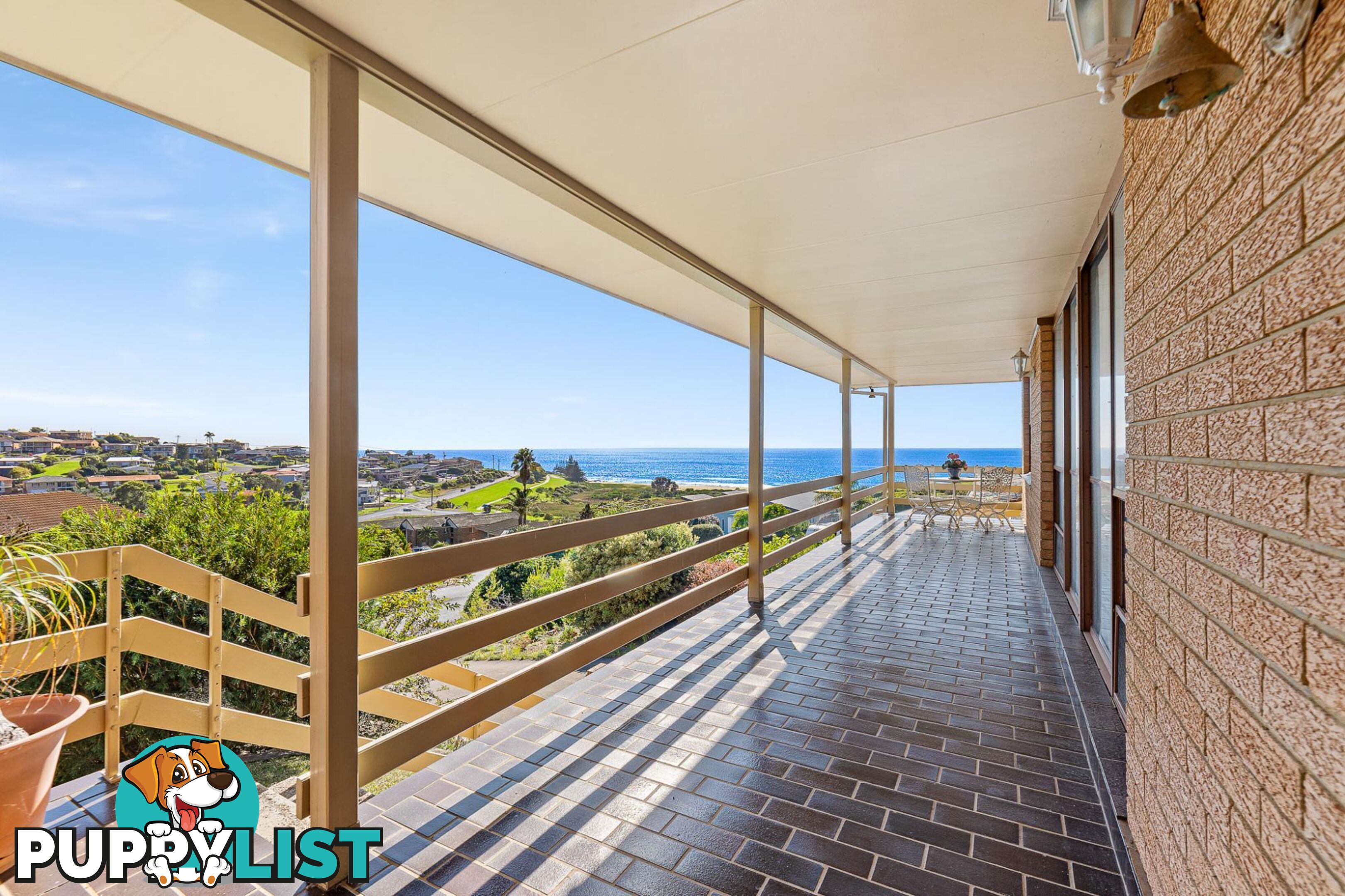 22 Warbler Crescent NORTH NAROOMA NSW 2546