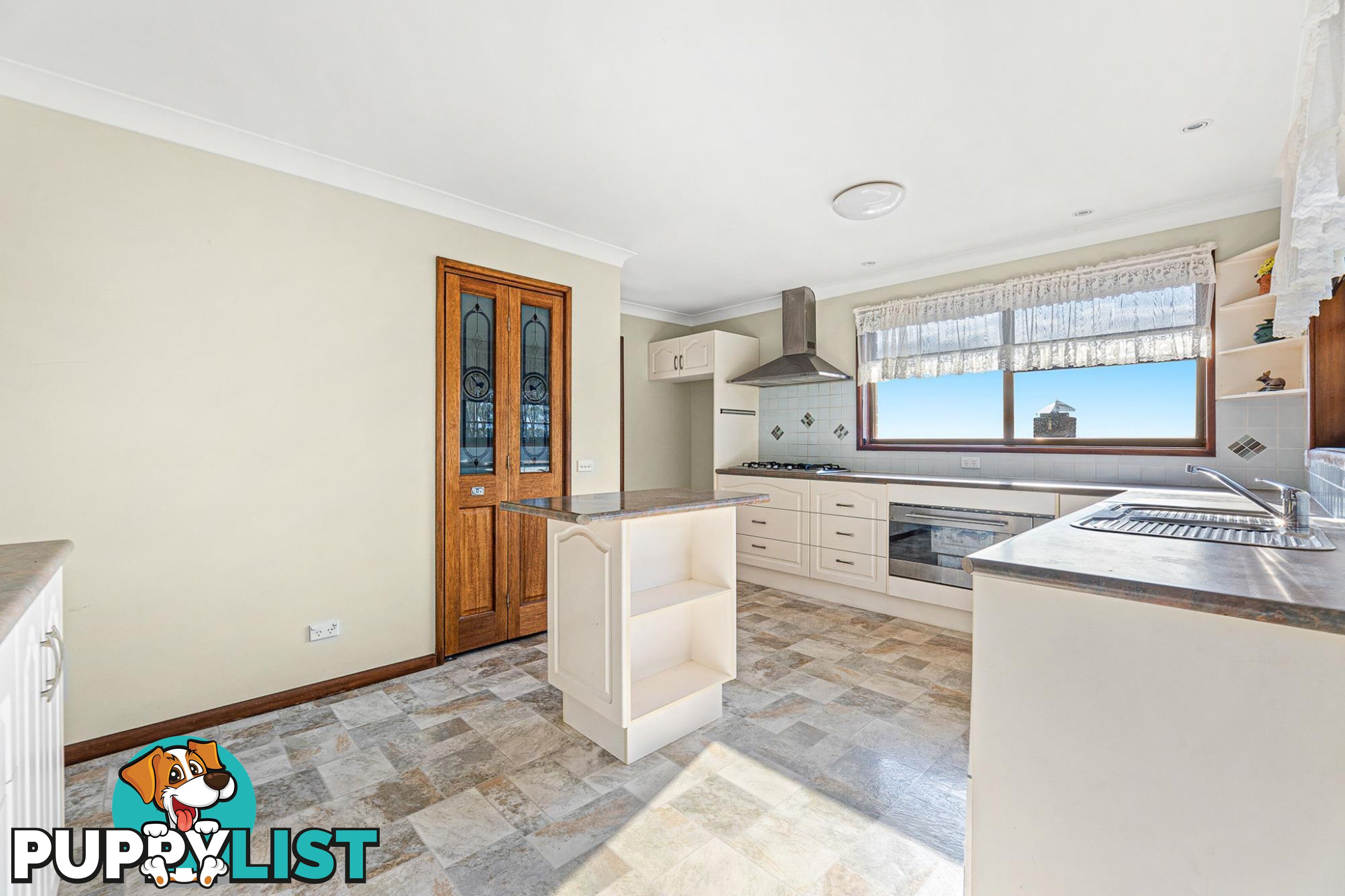 22 Warbler Crescent NORTH NAROOMA NSW 2546