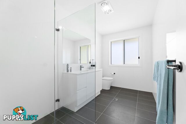 12 Yellowfin Close NAROOMA NSW 2546