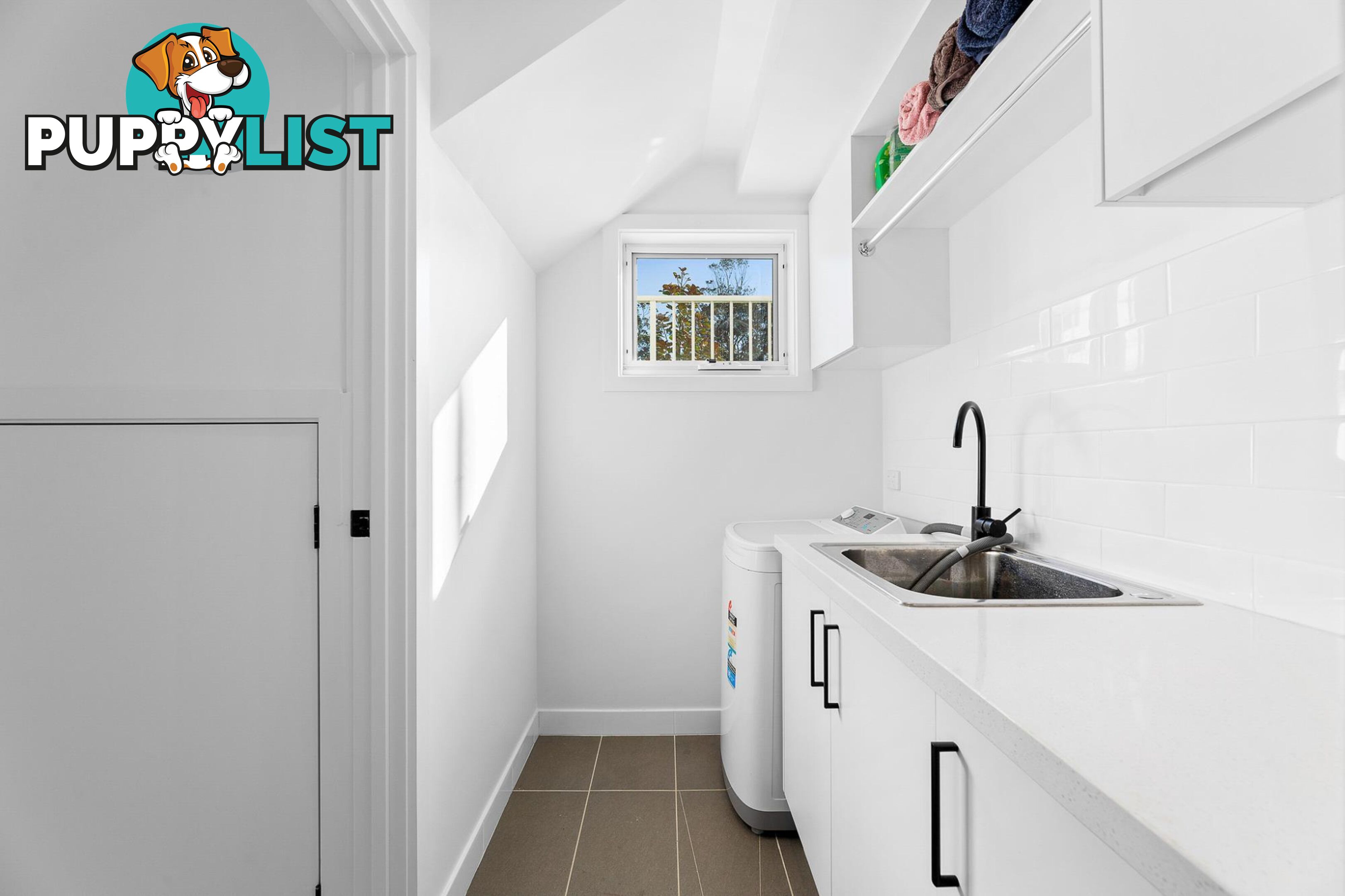 12 Yellowfin Close NAROOMA NSW 2546