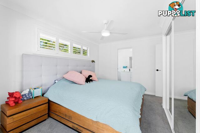 12 Yellowfin Close NAROOMA NSW 2546