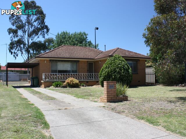 11 Weedon Crescent TOLLAND NSW 2650