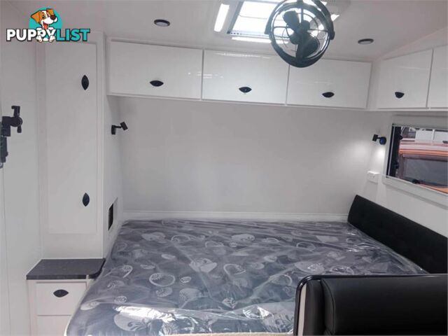 2024 LA VISTA EL NIDO FAMILY CARAVAN 19FT 6