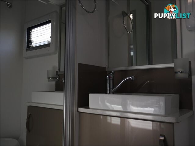 2018 NOVA CARAVANS FAMILY ESCAPE TF70BI