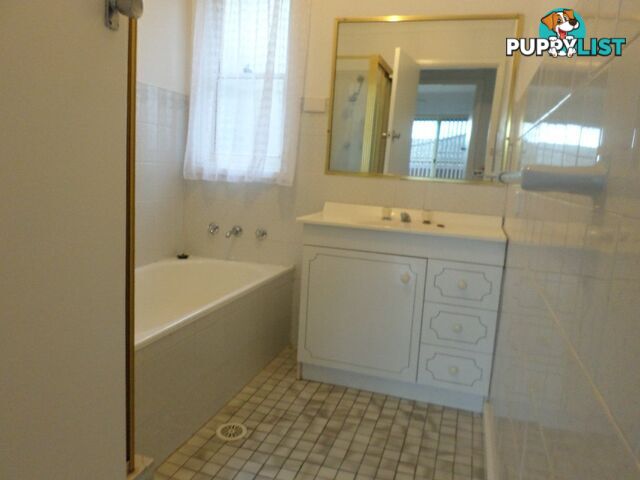 4 Cudgee Place GREYSTANES NSW 2145