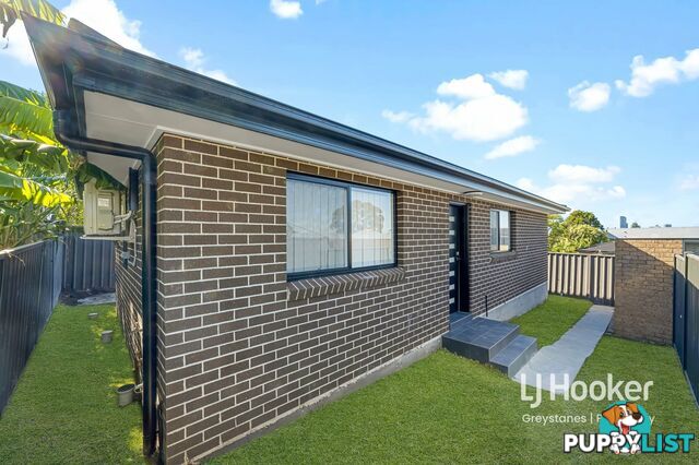 49A Oatlands Street WENTWORTHVILLE NSW 2145