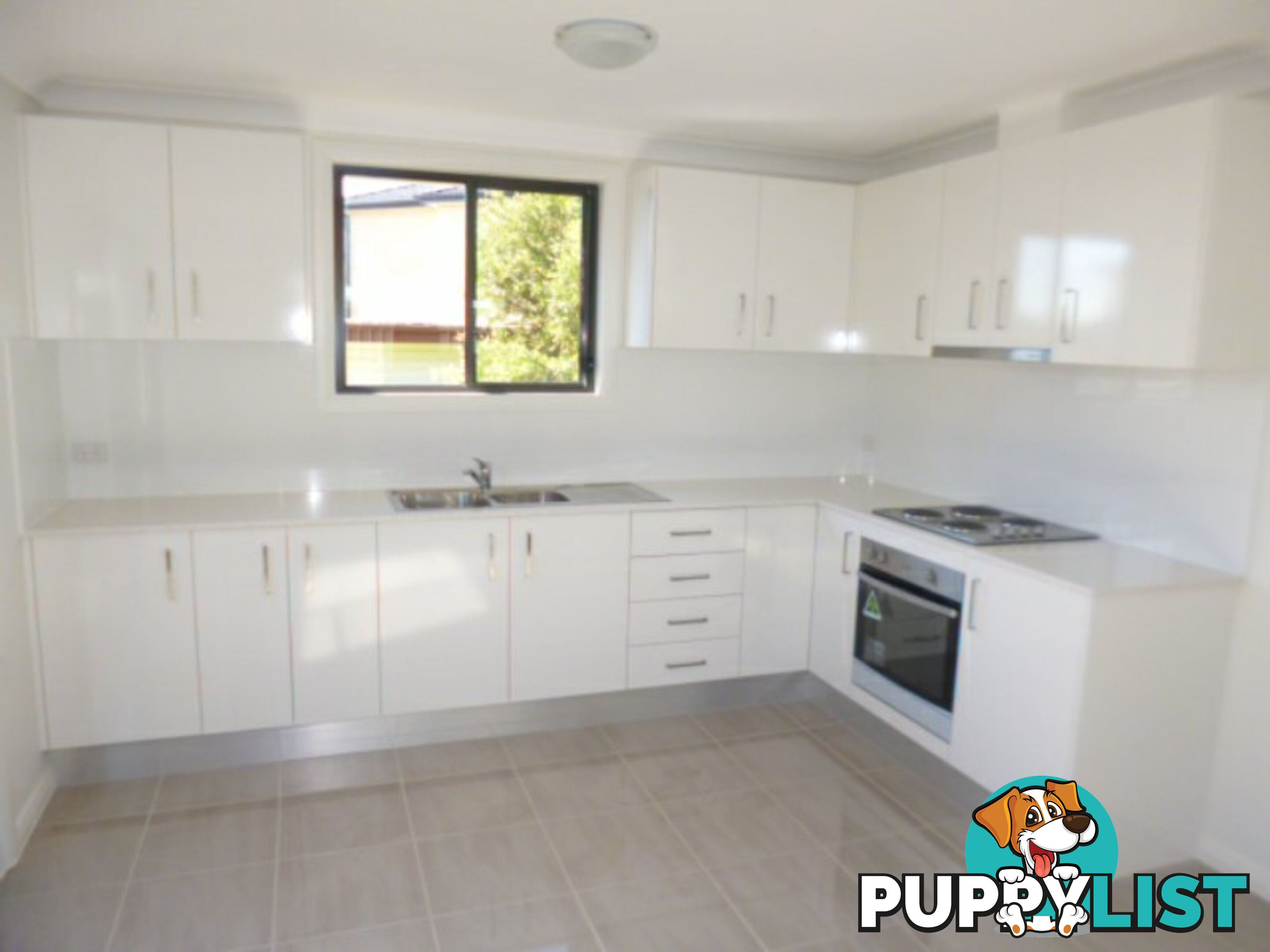 124a Beresford Road GREYSTANES NSW 2145