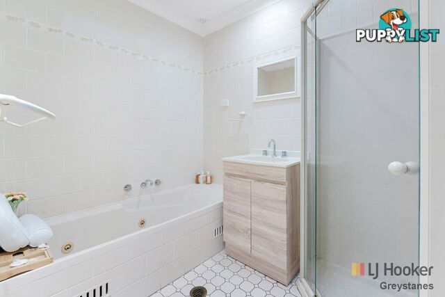 23 Cooma Rd GREYSTANES NSW 2145