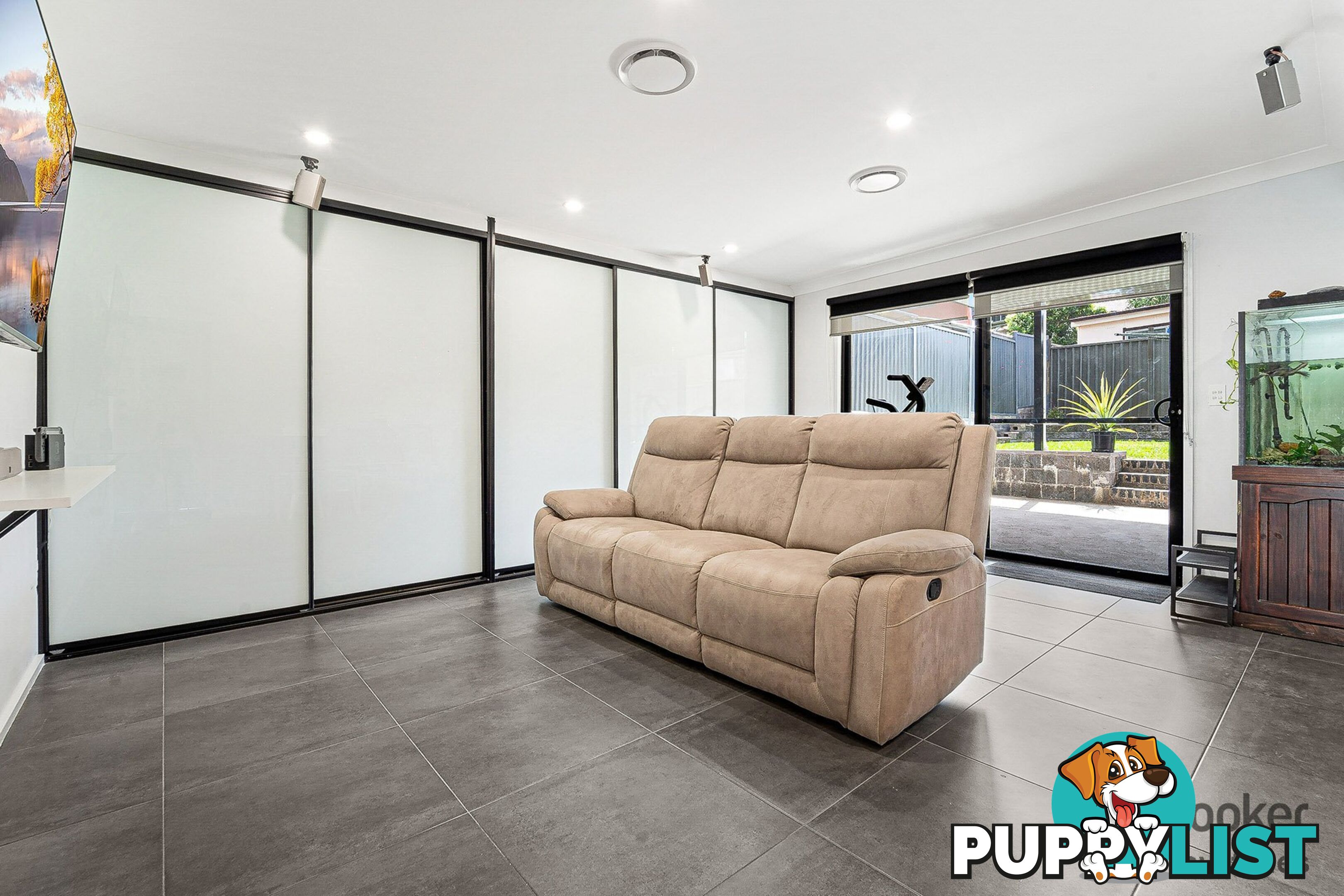 14 Lloyd Street GREYSTANES NSW 2145