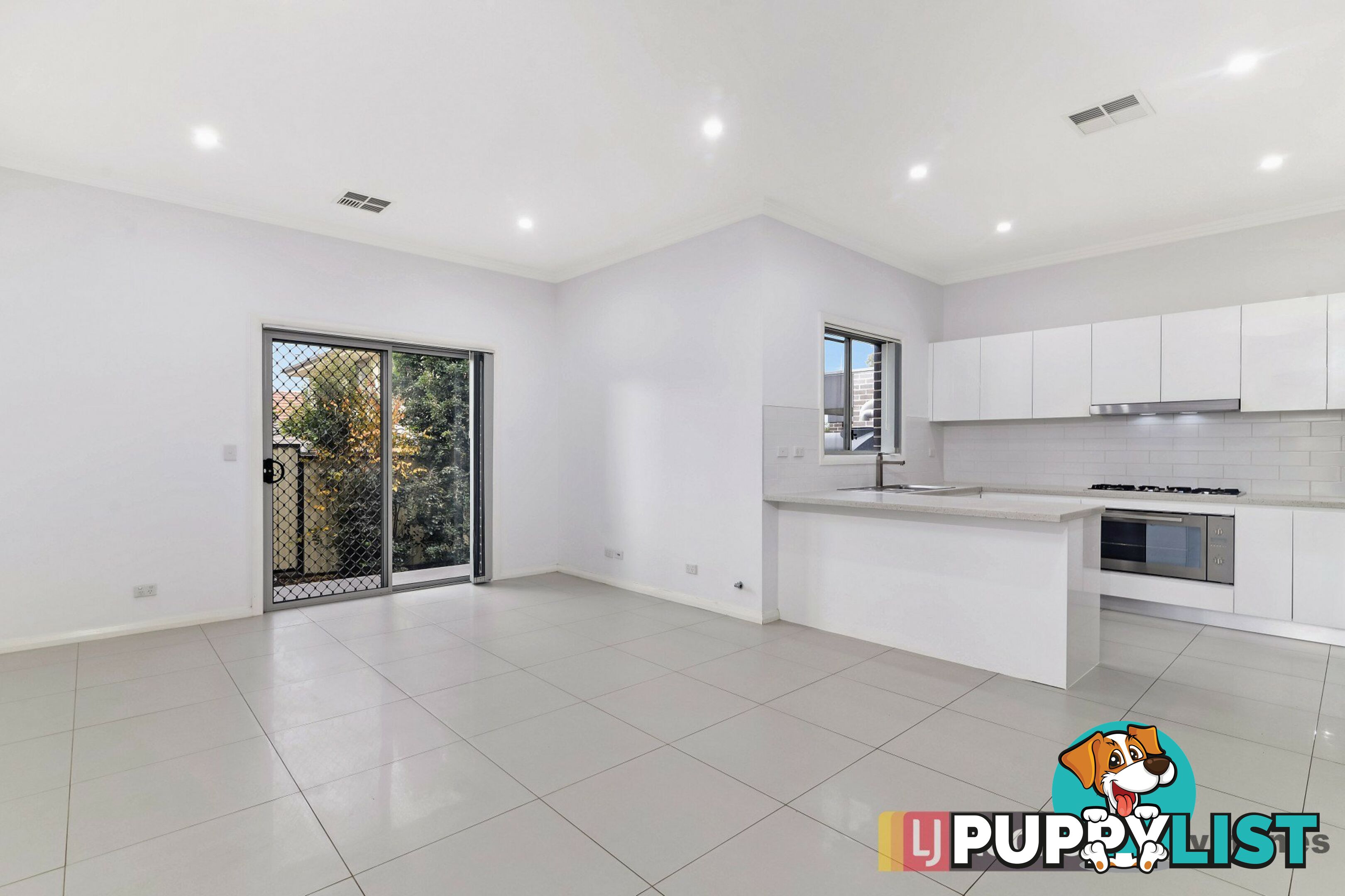 6 Hereford Place SOUTH WENTWORTHVILLE NSW 2145