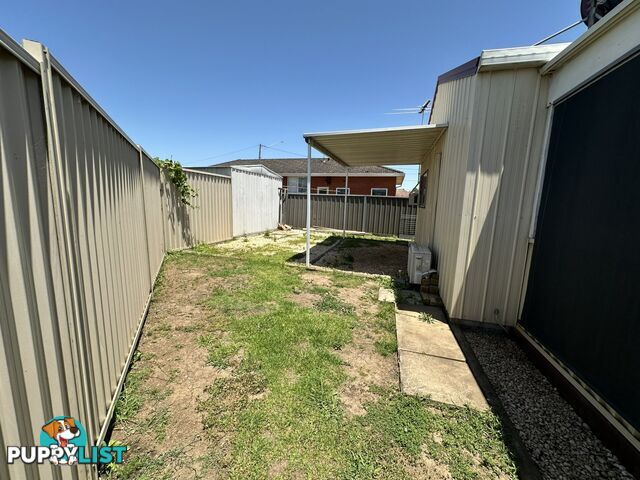 71a MUSGRAVE CRESCENT FAIRFIELD WEST NSW 2165