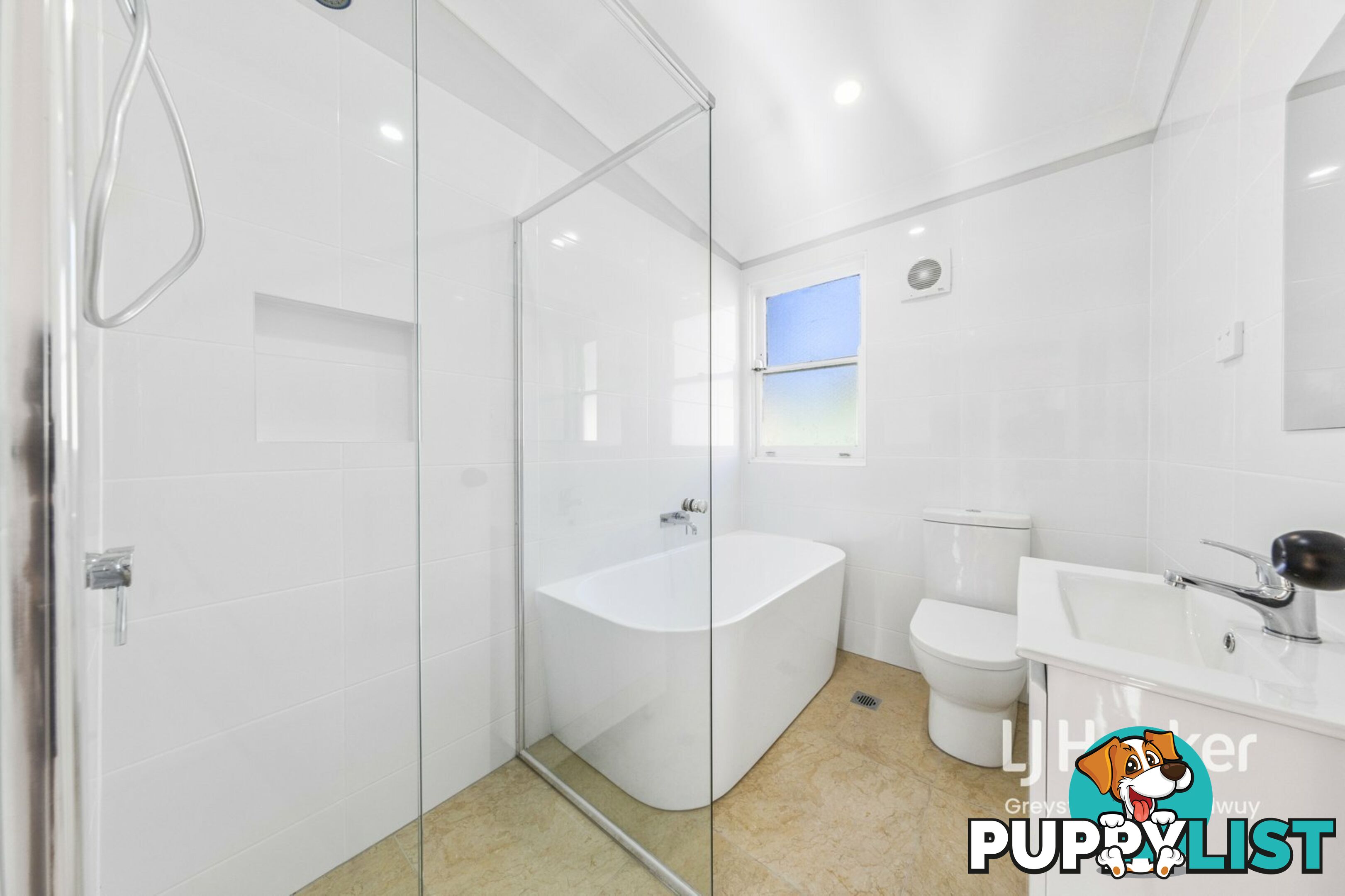 8 Thomas Clarke Street WESTMEAD NSW 2145