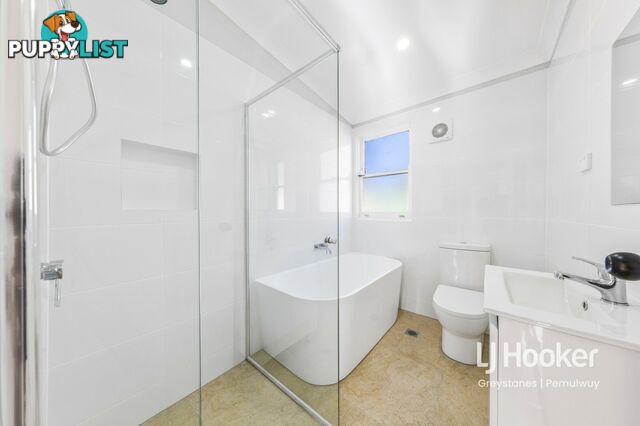 8 Thomas Clarke Street WESTMEAD NSW 2145