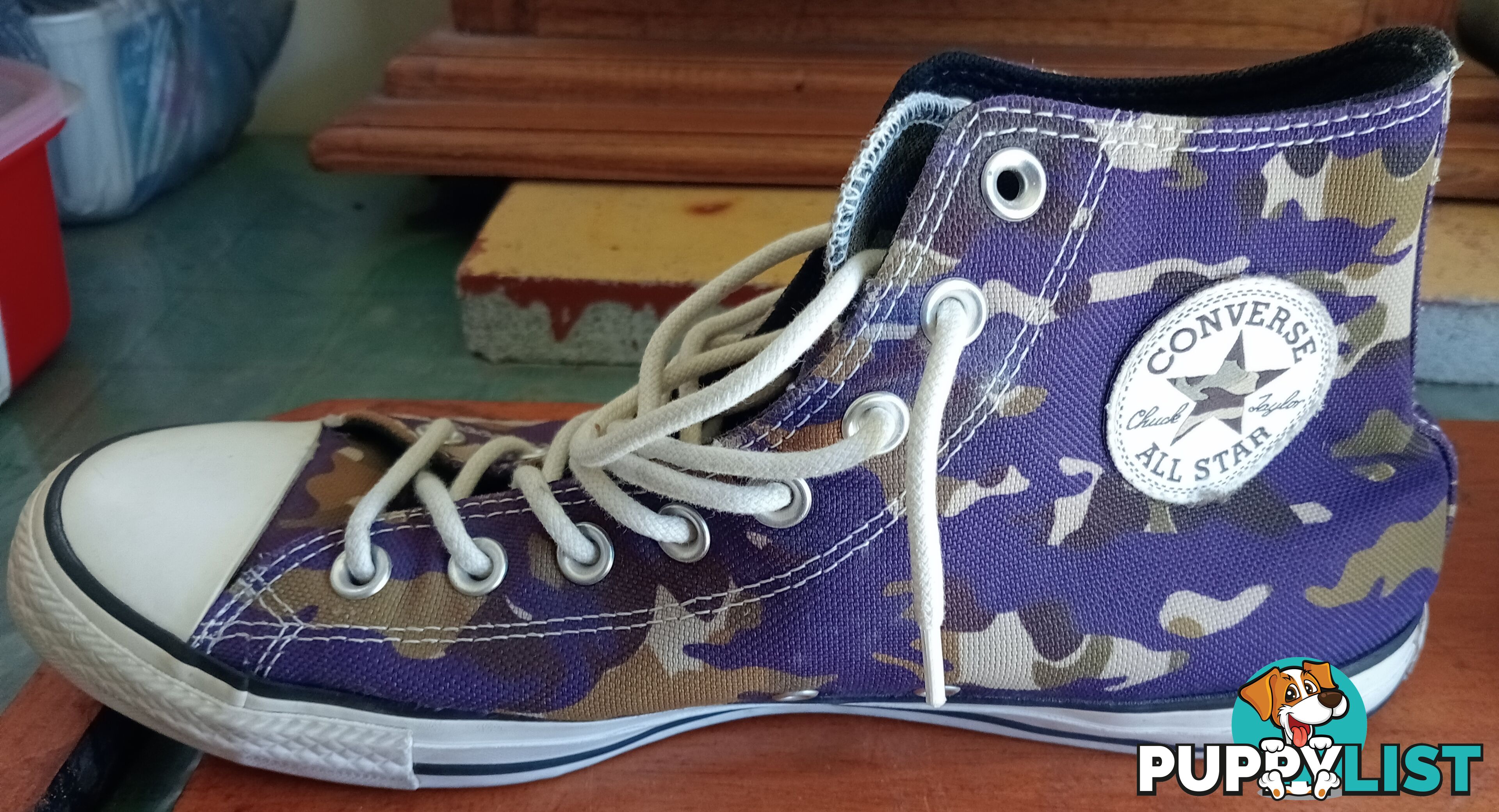 Chuck Taylor Converse Camo style